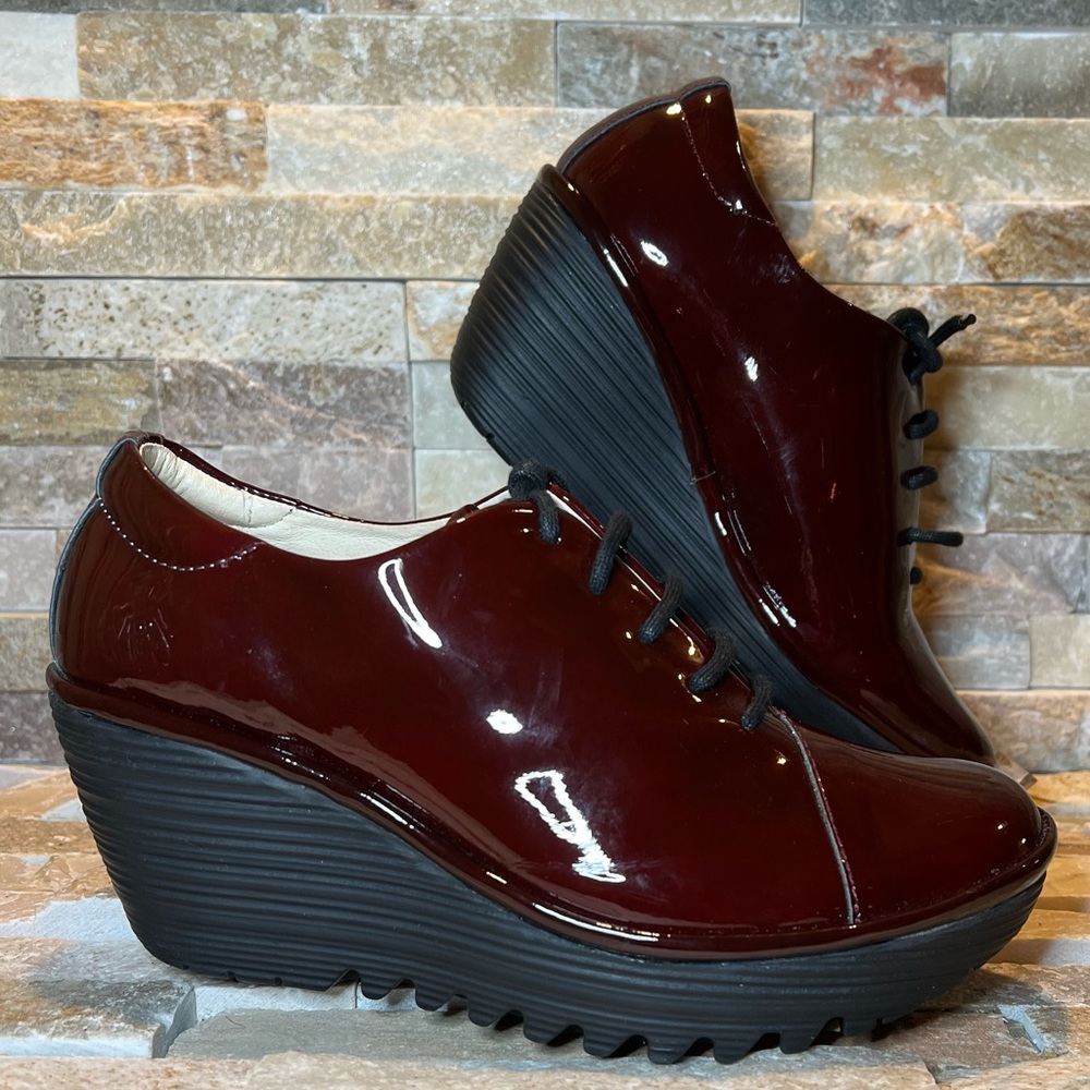 NWOB - Fly London Yumi Lace Up Burgundy Leather Wedges Women’s Size 36 / 5.5 - 6